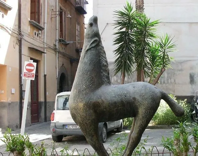 Syrentum Apartment *